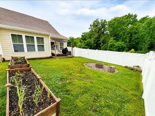 385 S Downs Cir, Goodlettsville, TN, 37072-1653 | Card Image