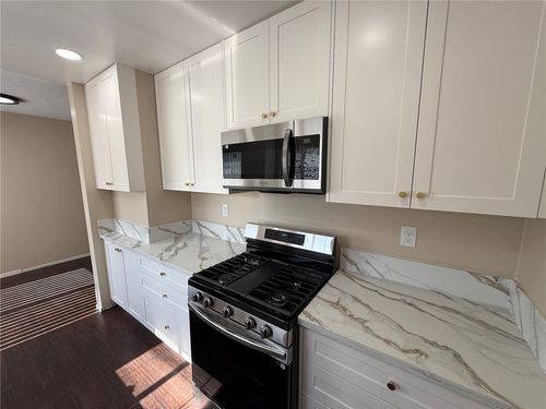 apt-b-256 Euclid Pl, Upland, CA, 91786-6514 | Card Image