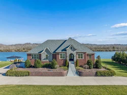 185 Shoals Lndg, Ashland City, TN, 37015-1430 | Card Image