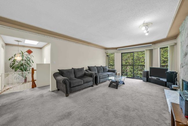 3010 E 27 Th Avenue, House other with 5 bedrooms, 3 bathrooms and 4 parking in Vancouver BC | Image 12