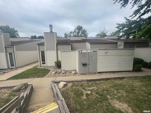apt-51-6809 N Frostwood Pkwy, Peoria, IL, 61615-5604 | Card Image
