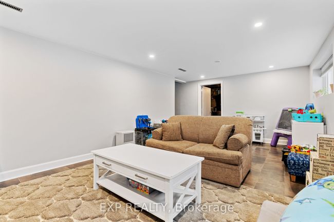 6792 Jill Dr, House other with 3 bedrooms, 1 bathrooms and 2 parking in Niagara Falls ON | Image 23