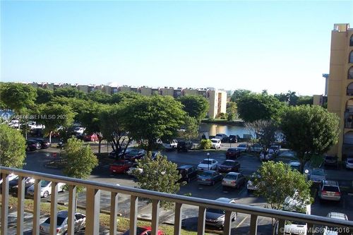 16-4801 Nw 7th St, Miami, FL, 33126-2167 | Card Image