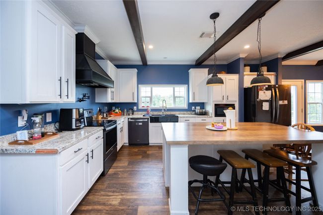 6771 County Road 4151, House other with 4 bedrooms, 3 bathrooms and null parking in Pawhuska OK | Image 11