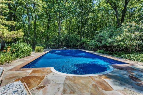 6 Cliffside Dr, Port Jefferson, NY, 11777-1118 | Card Image