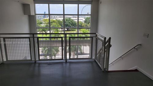 434-253 Ne 2nd St, Miami, FL, 33132-2289 | Card Image