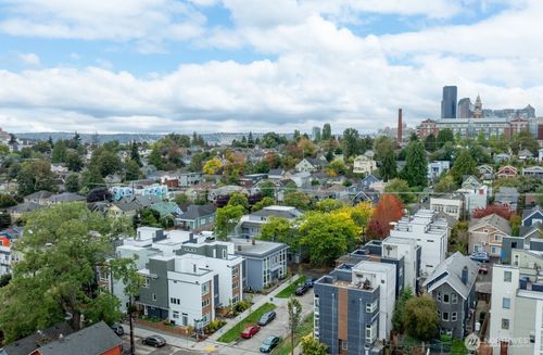 2123 E James St, Seattle, WA, 98122-5936 | Card Image