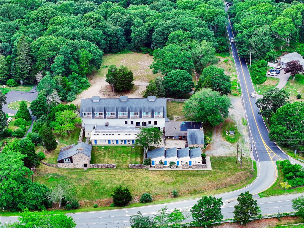 10 Prosser Trl, Charlestown, RI 02813