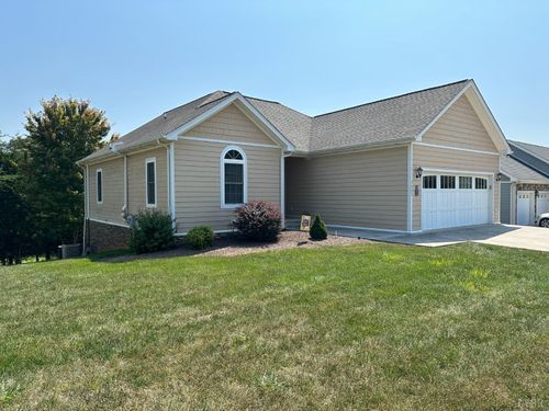 1057 Barrow Hills Dr, Huddleston, VA, 24104-4243 | Card Image