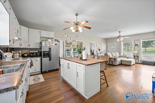 768 Mount Rd, Scottsboro, AL, 35769-9618 | Card Image