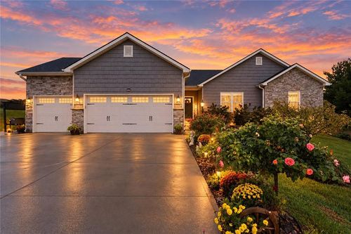 1 Mackenzie Dr, Saint Joseph, MO, 64503-3901 | Card Image