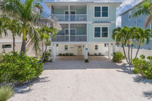 2307 Avenue C, BRADENTON BEACH, FL, 34217-2260 | Card Image