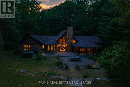 10342 Beach O Pines Rd, Grand Bend, ON, N0M1T0 | Card Image