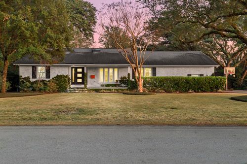 977 Cliffwood Dr, Mount Pleasant, SC, 29464-3544 | Card Image