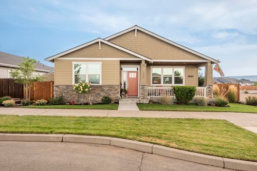 1636 Ne Hudspeth Rd, Prineville, OR, 97754-1388 | Card Image