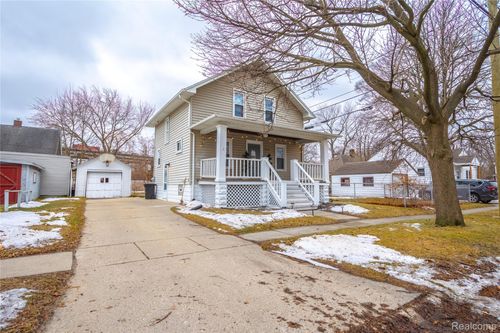 910 Church St, Port Huron, MI, 48060-2920 | Card Image