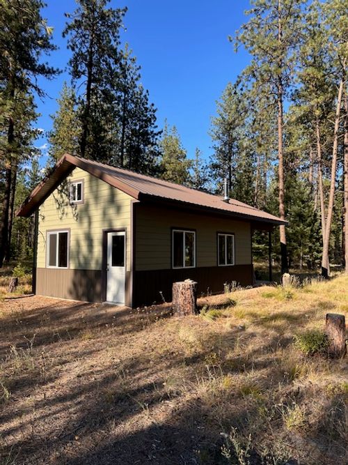 13 Paradise Ln, Saint Regis, MT, 59866-9646 | Card Image