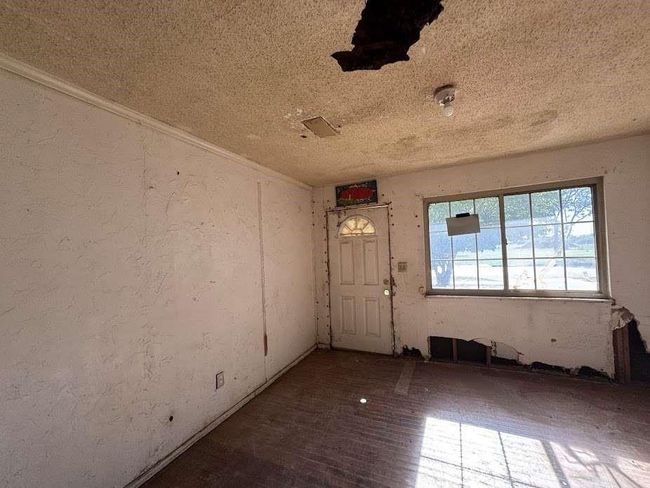 2014 Kokomo St, House other with 2 bedrooms, 1 bathrooms and null parking in Plainview TX | Image 5