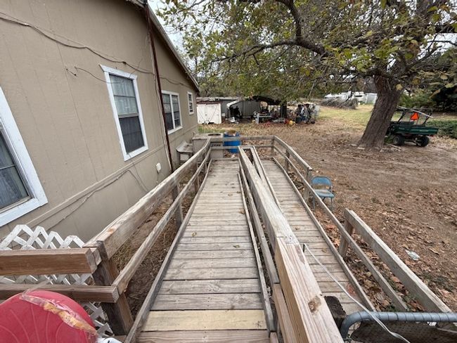 634 Lakeside Dr, House other with 4 bedrooms, 3 bathrooms and null parking in Caldwell TX | Image 15