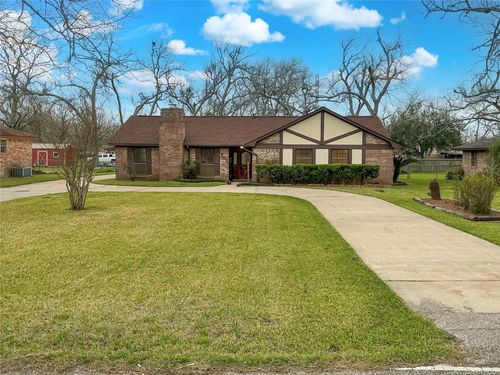 203 Old Angleton Rd, Lake Jackson, TX, 77566-4756 | Card Image