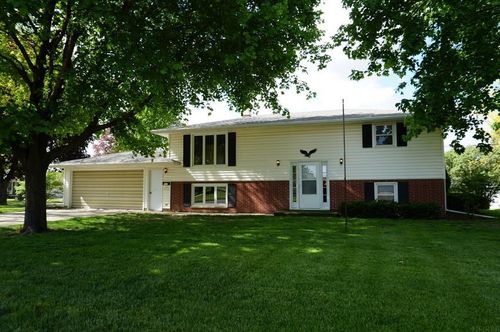 507 9th Street, Charles City, IA, 50616 | Card Image
