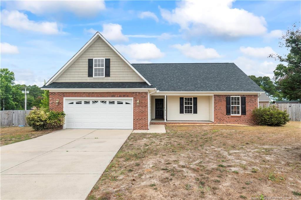 Usher Ct, Raeford, NC 28376