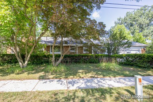 2387 Michigan St Ne, Grand Rapids, MI, 49503-2146 | Card Image