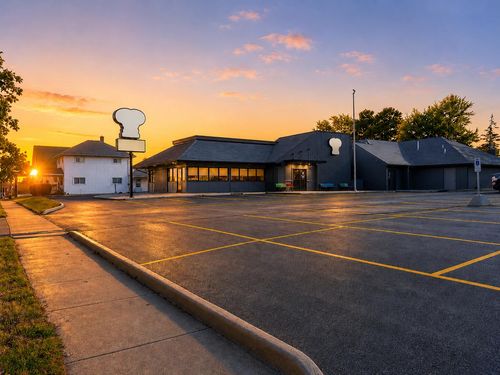 1141 S Main St, Bellefontaine, OH, 43311-1652 | Card Image