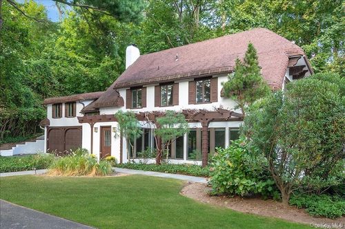 10 Plum Beach Point Rd, Sands Point, NY, 11050-1314 | Card Image