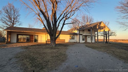 16812 N 97th East Ave, Collinsville, OK, 74021-4260 | Card Image