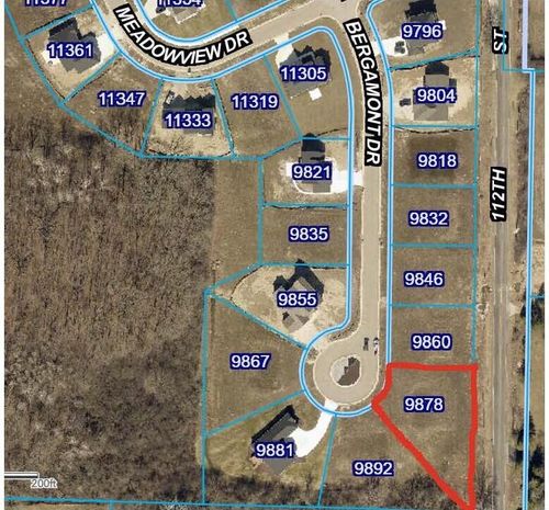 9878 S Bergamont Dr, Franklin, WI, 53132-4000 | Card Image