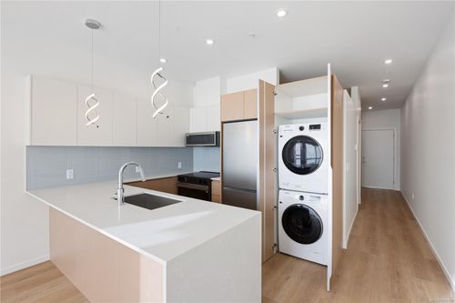 214-2374 Oakville Ave, Sidney, BC, V8L1V5 | Card Image