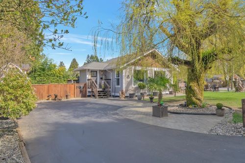 21199 River Rd, Maple Ridge, BC, V2X2A5 | Card Image