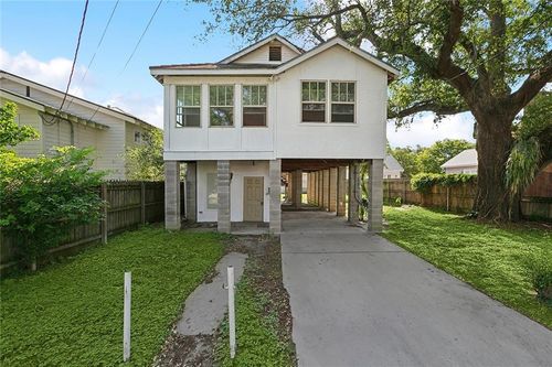 7029 Derbes St, New Orleans, LA, 70124-2101 | Card Image
