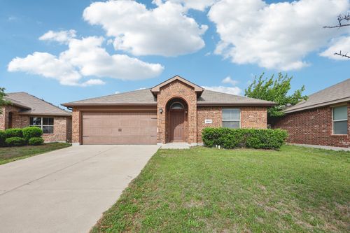 2601 Stonewall Ln, Fort Worth, TX, 76123-1782 | Card Image