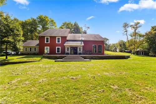 206 Deepwoods Lane, Weirton, WV, 26062 | Card Image