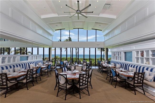 Beach Club Casual Dining | Image 26