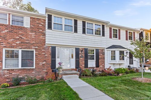 42645 Savoy Ct, Northville, MI, 48167-1938 | Card Image