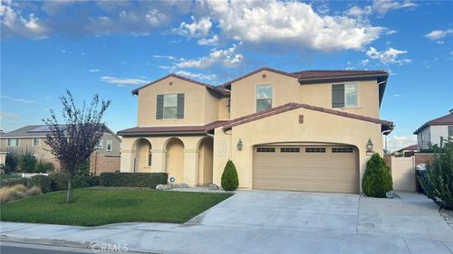 10951 Satsuma St, Loma Linda, CA, 92354-6113 | Card Image