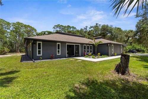 4060 Woodland Blvd, NORTH PORT, FL, 34291-5803 | Card Image