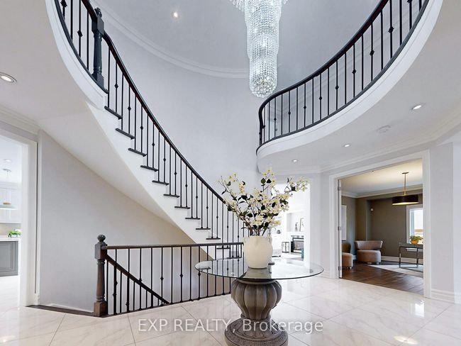 29 Wingate Cres, House other with 6 bedrooms, 6 bathrooms and 8 parking in Richmond Hill ON | Image 8
