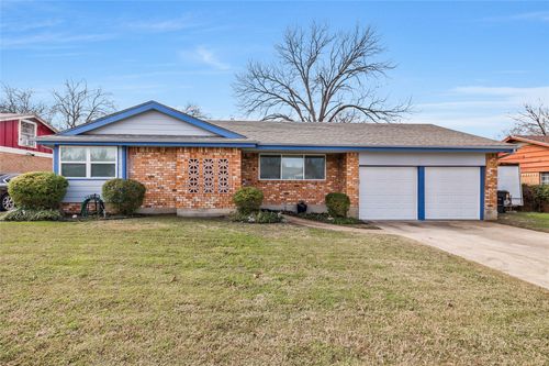 1516 Milmo Dr, Fort Worth, TX, 76134-1720 | Card Image