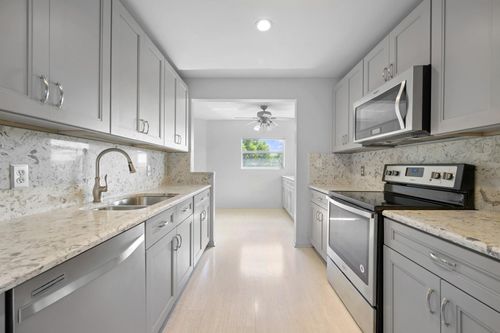 apt-401l-550 Sw 137th Ave, Pembroke Pines, FL, 33027-6931 | Card Image