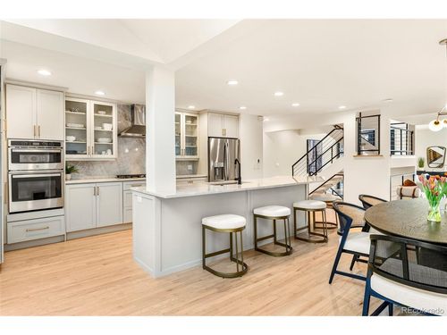 211 Adams St, Denver, CO, 80206-5213 | Card Image