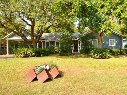 5018 Shoal Creek Blvd, Austin, TX, 78756-2524 | Card Image