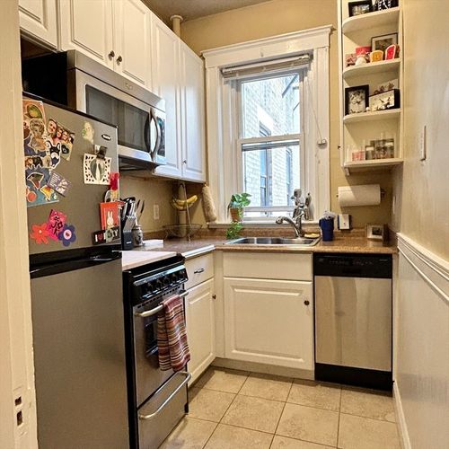 apt-3-1572 Commonwealth Ave, Boston, MA, 02135-5006 | Card Image