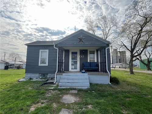 500 Hickory St, Edgewood, IL, 62426-1010 | Card Image