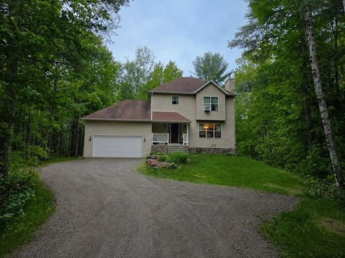 74 Smith Rd, Hermon, ME, 04401-0725 | Card Image