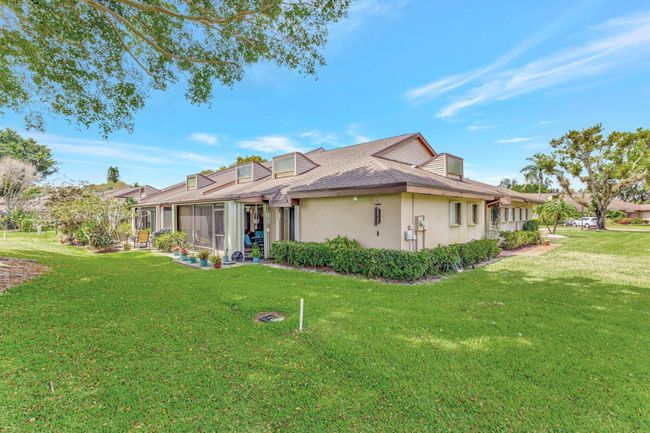 6700 Versailles Ct, Condo with 3 bedrooms, 3 bathrooms and null parking in Lake Worth FL | Image 48