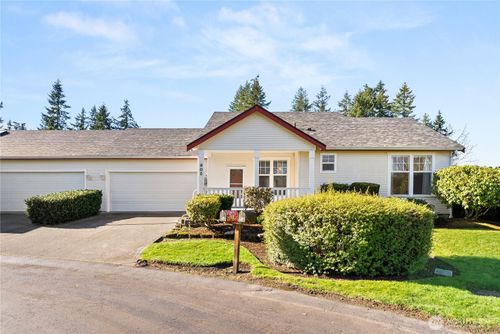 905 Landing Way, Centralia, WA, 98531-8849 | Card Image